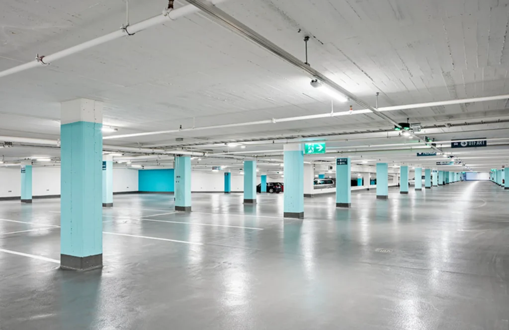 Städat garage och parkeringshus i Solna